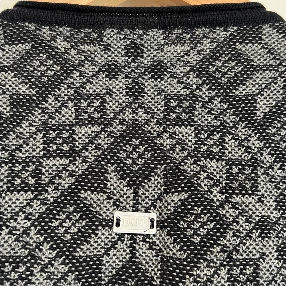 Dale of Norway Flora Jacket Sweater Wool Open Cardigan in Gray/Black Size Large - Picture 10 of 14
